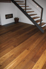 Holzboden für das moderne Ambiente