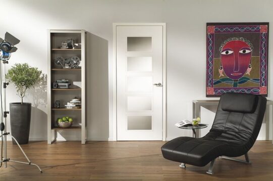 Holz-Glastüren bei Bauer Parkett- und Oberflächenzentrum in Straubing